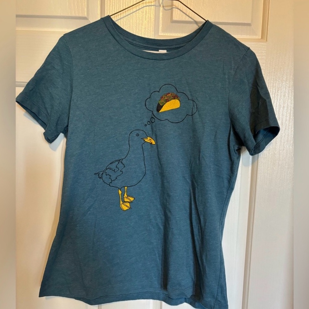 4/$25 Women's Blue Graphic Tee with seagull and Taco Design - Medium